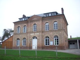 and the school today. (https://en.wikipedia.org/wiki/Le_H%C3%A9ron)